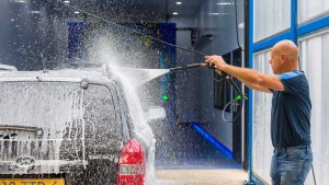 Goed adres auto wassen Emmen.